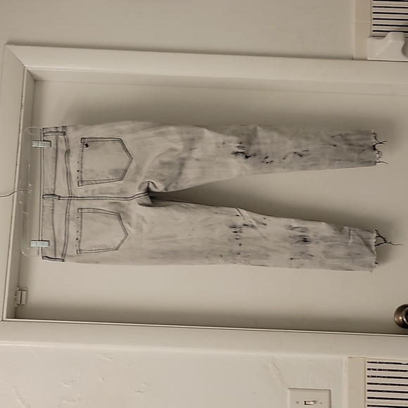 William Rast Mid rise Perfect Skinny Jeans - Picture 2 of 9